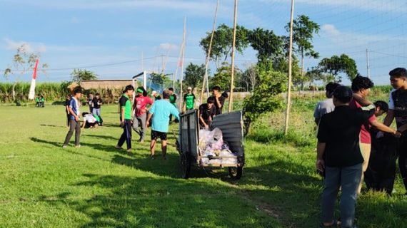 Kebersihan Lingkungan Pondok Blawe Jadi Budaya Santri